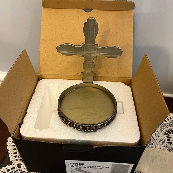 New Bombay Cross Pillar Candle Holder - Picture 6 of 9